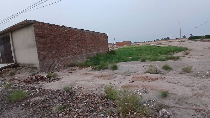 5 Marla Plot Officers Town Near Bzu Multan For Sale 1