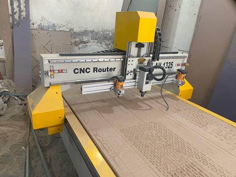 CNC MACHINE WOOD ROUTER 1