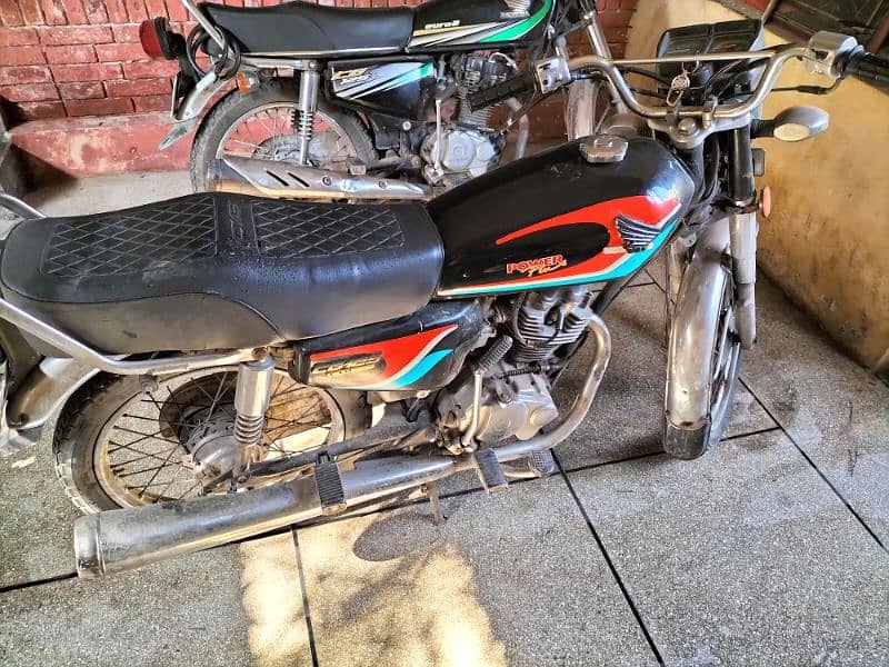 Honda 125 2000 model 4