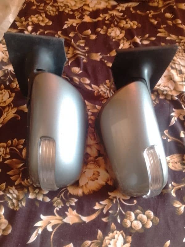 Toyota Vitz Side Mirror 2005 to 2010 1