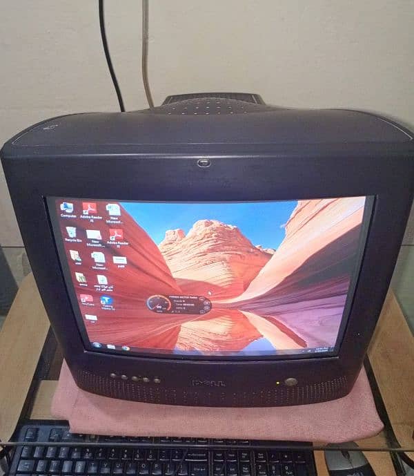 Dell CRT monitor 1