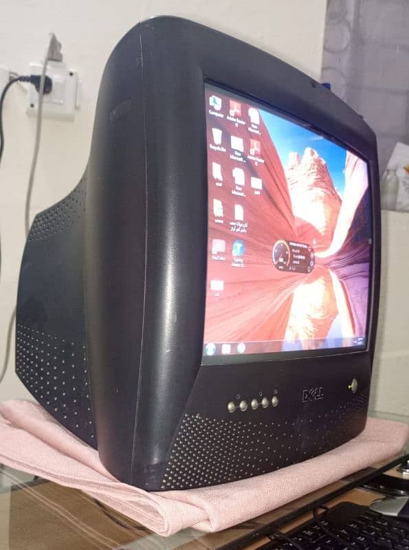 Dell CRT monitor 2