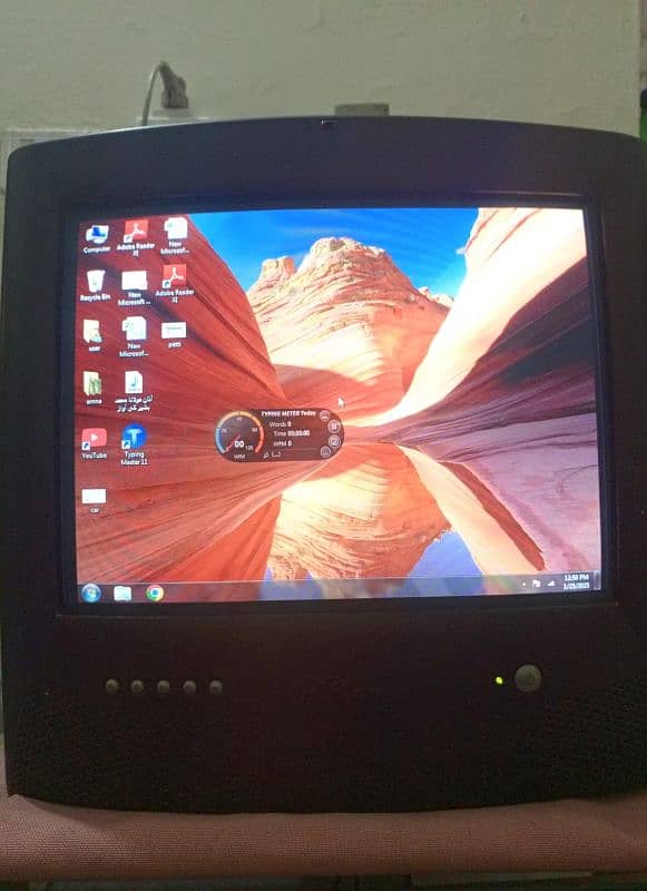 Dell CRT monitor 3