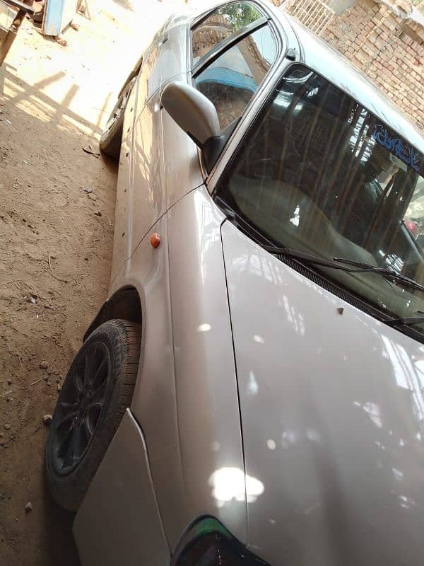 Suzuki Baleno 2002 5