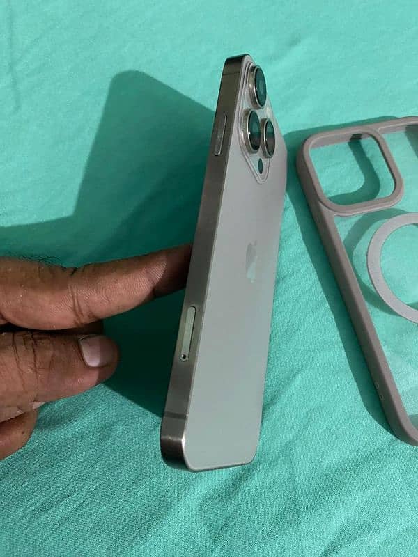 Iphone XR PTA aprove 64gb convert into 15 Pro btr infinix tecno vivo 1