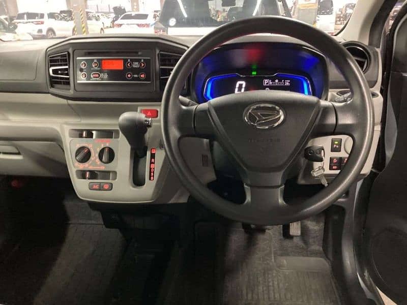 Daihatsu Mira 2021 9