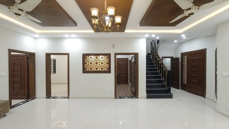 BULYWARD DOUBLE UNIT WITH MARGALLA FACING 10M VILLA AVAILABLE FOR SALE 4