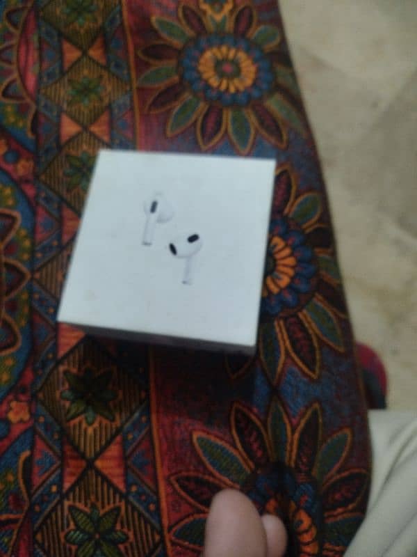 Apple original air pods (3rd Generation) box sath hai. price 40000 6