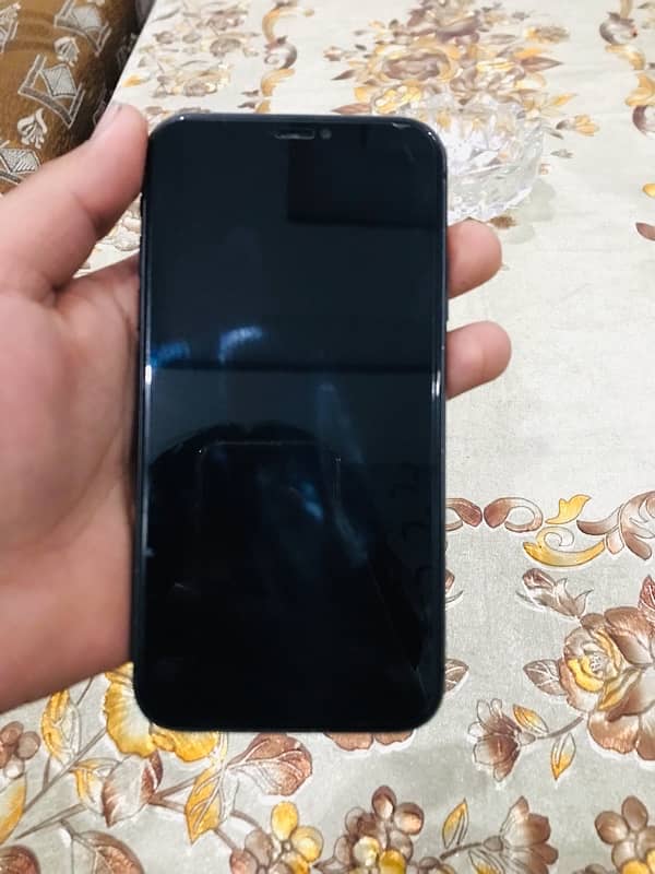 iPhone 11 128 gb 7