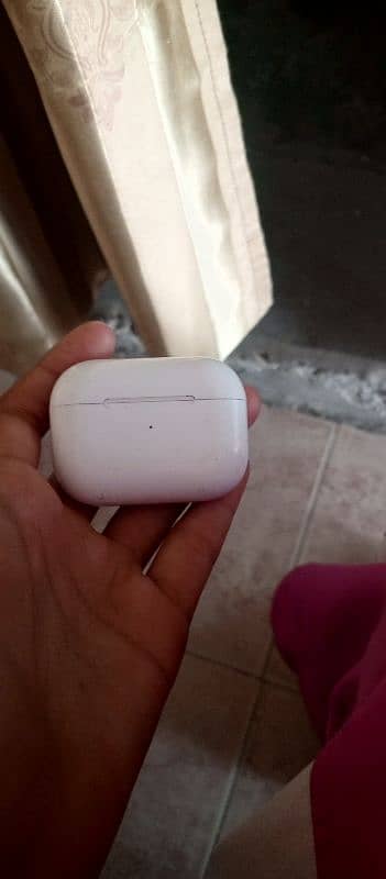 used airpods pro goog condition 2