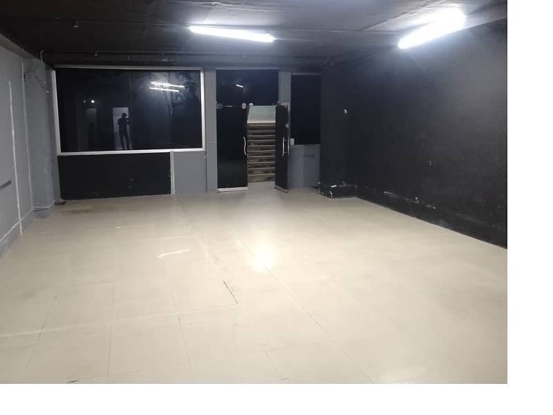 Area 700 Square Feet Office Available For Rent Real Pictures In Main Boulevard Road Gulberg 3 Lahore 1