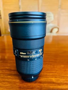 Nikon AF-S NIKKOR 14-70mm 1-2.8E ED N VR Lense