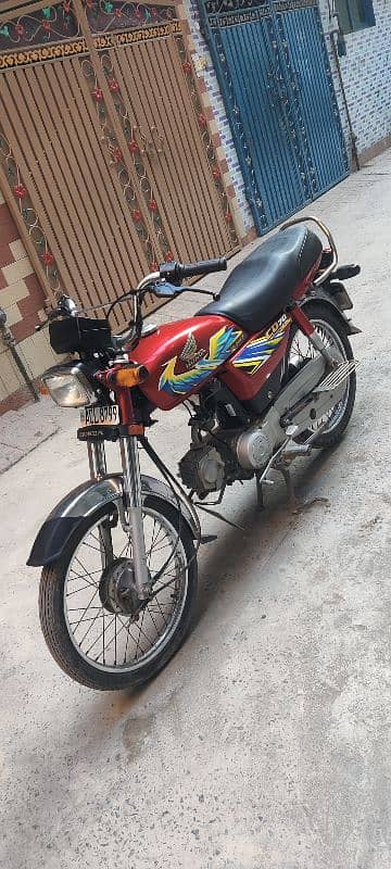 Honda CD70 (2021 Model) 3