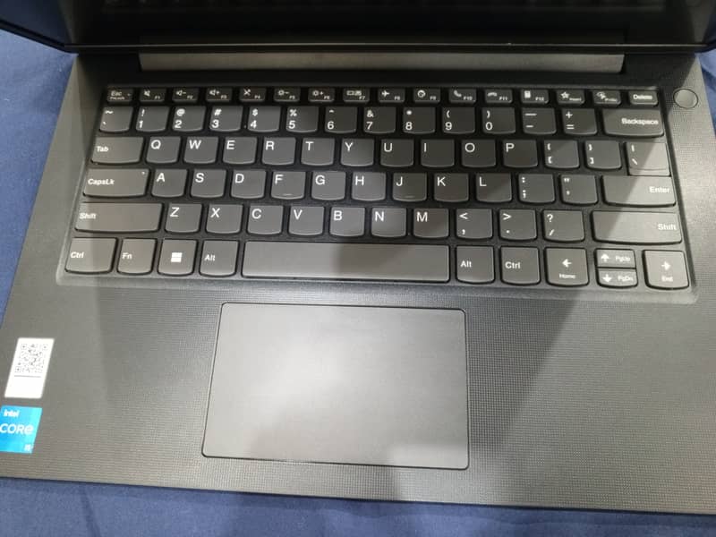 Lenovo V14 G3 12th gen / Core-i5 / 8GB RAM / 256-GB SSD 0