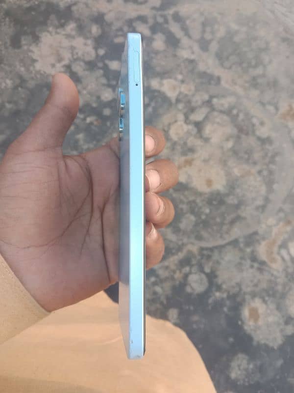 realme note 50 with box 4+4gb ram 64gb Thora SA touch glass break he 6