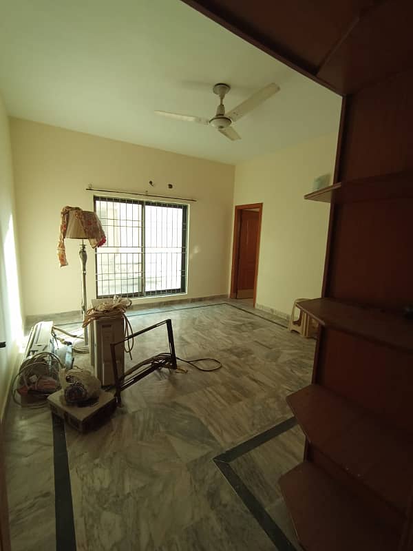 10 Marla Upper portion is For rent in wapda town Block J3. 4