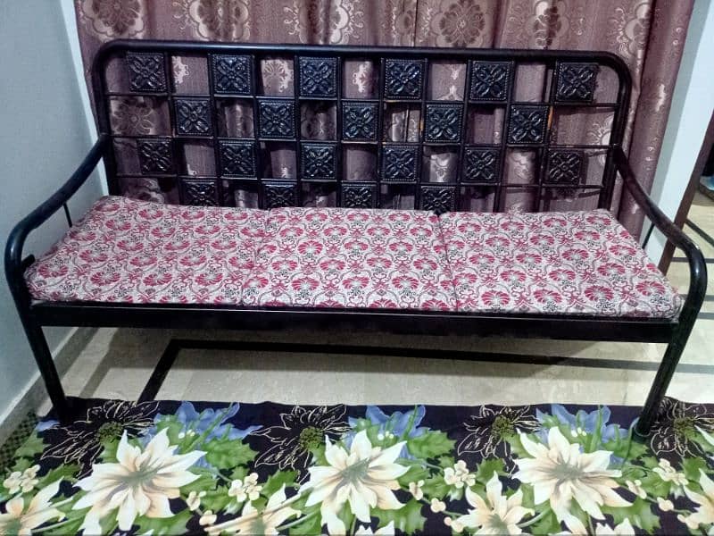 Iron sofa set good condition 1