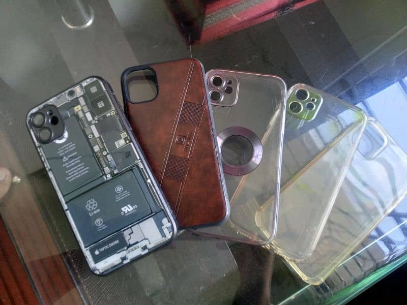 i phone 11 cases used like New available in reason able price 2