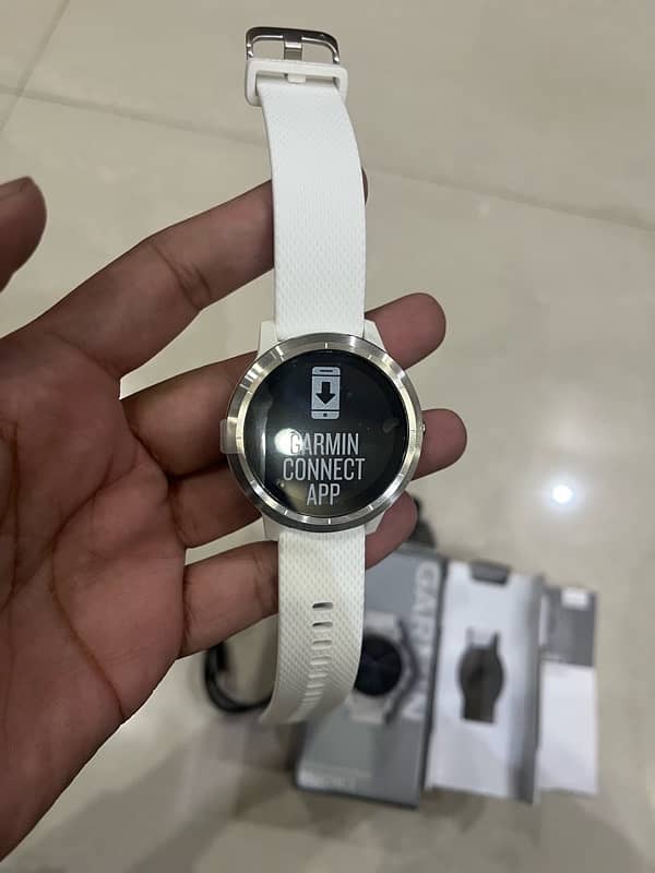 garmin vivoactive 3 brand new 1