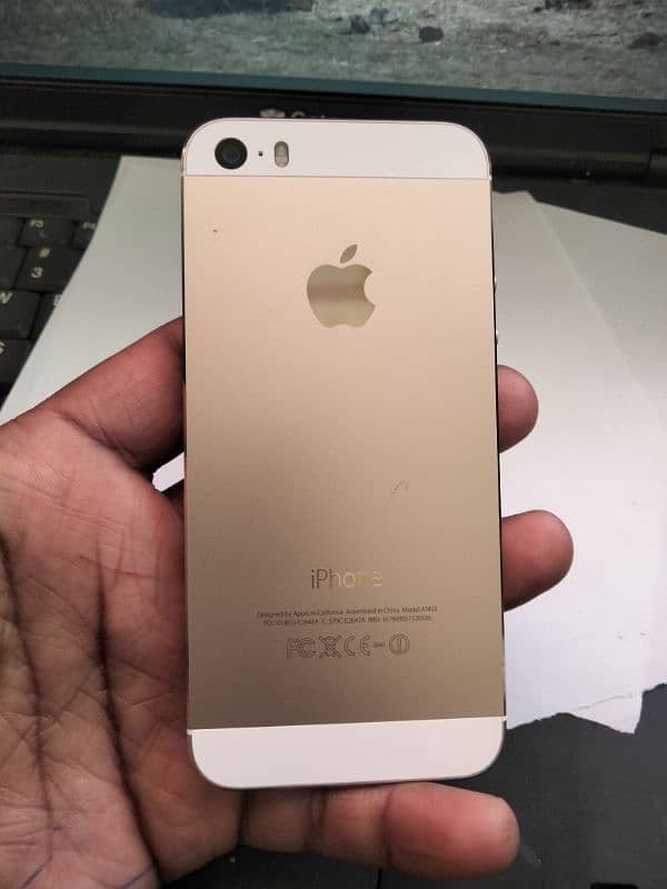 iphone 5s new condition 10.10 non PTA camera wifi fingers 1