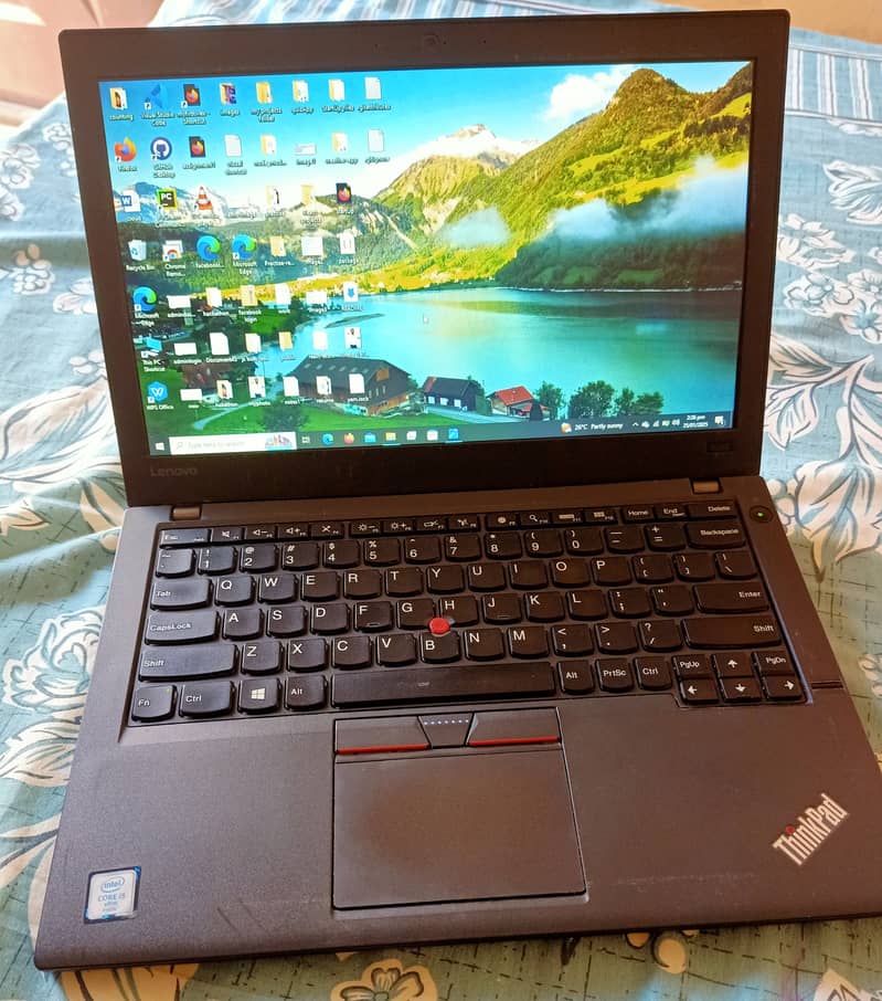 Lenovo Thinkpad X260 core i5 6th generation 1