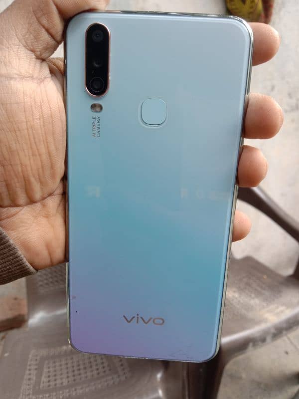 Vivo y17 8/256 10by10 call 03068121384 8