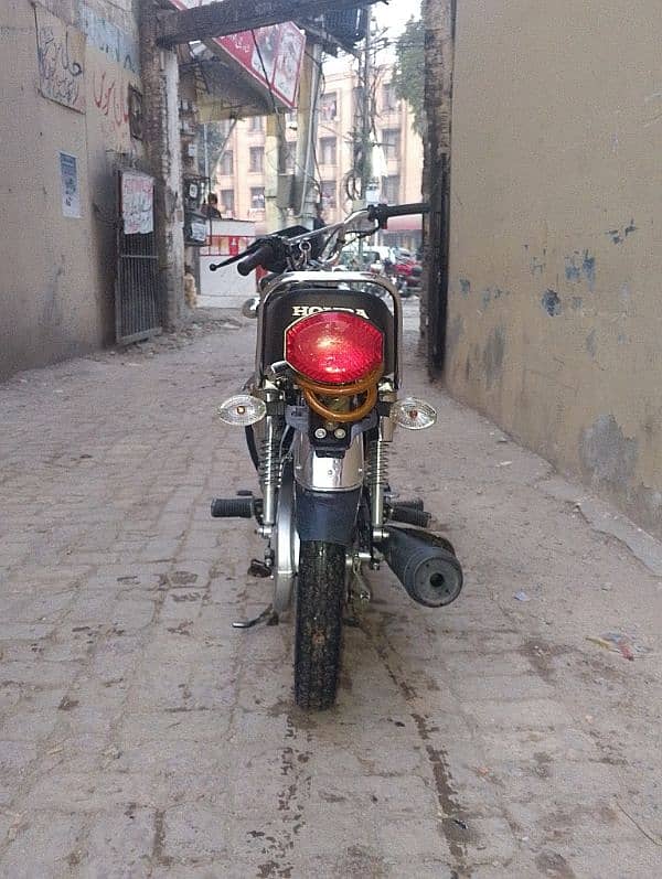 Honda 125 gold edition 3