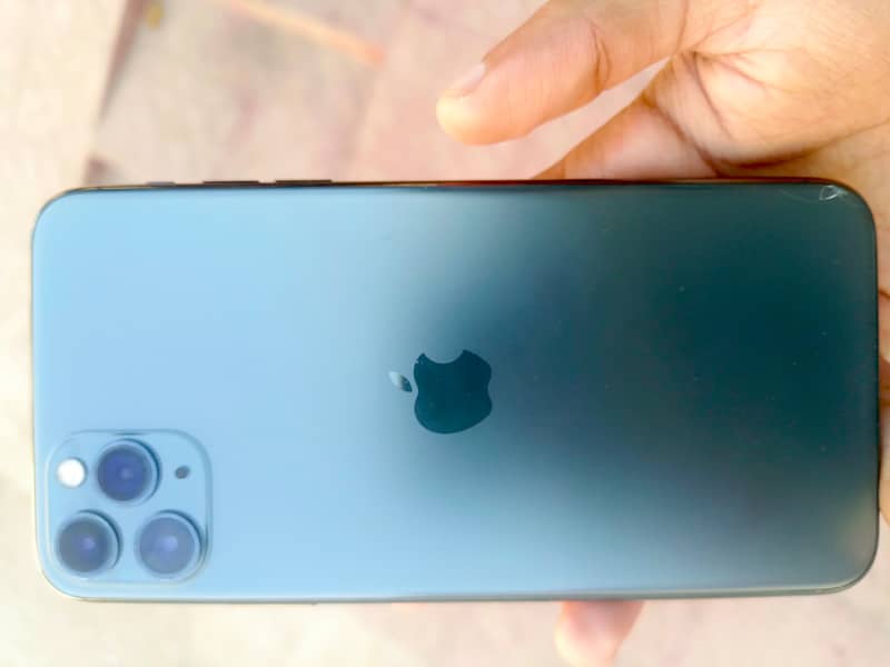 Iphone 11 pro max PTA APPROVED 5