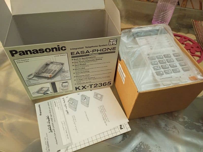 Panasonic original New Telephone set Made in Japan with complete Box. 6