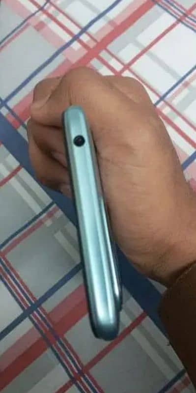 Redmi 10c cmplte box wth geniue charger not open repair one hand used 7