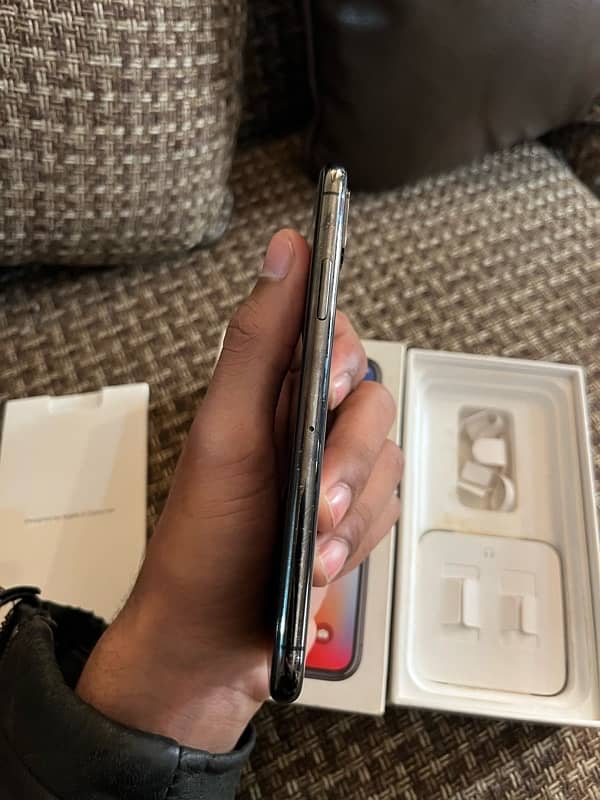 iphone x 64gb with box official pta approved 4