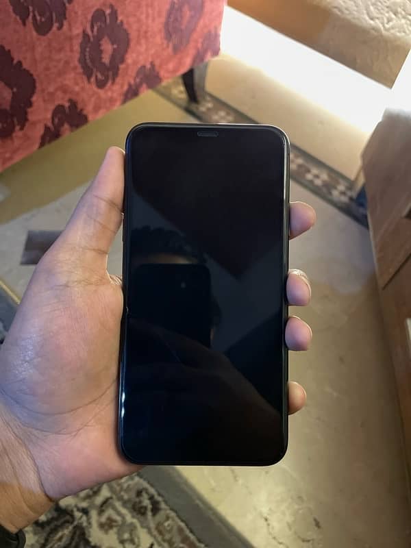 Iphone 11 pro max PTA Aproved 2