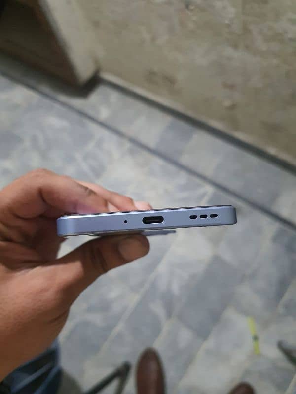 oppo reno 11f 5g (6 months warnti) 5