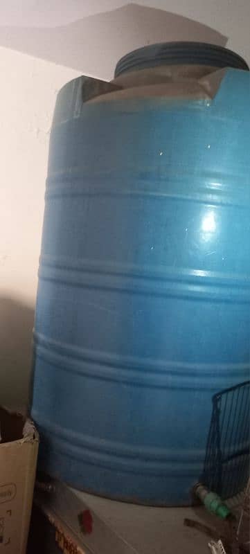 Water Tank 200 Gealon Only 7 Months Used Urgent Sale 0