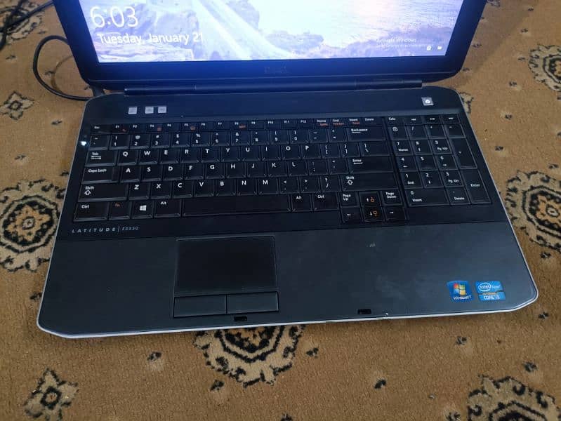 DELL Latitude E5530 - Core i3 - 4GB Ram - 500 GB HDD - 15.6 HD Display 3