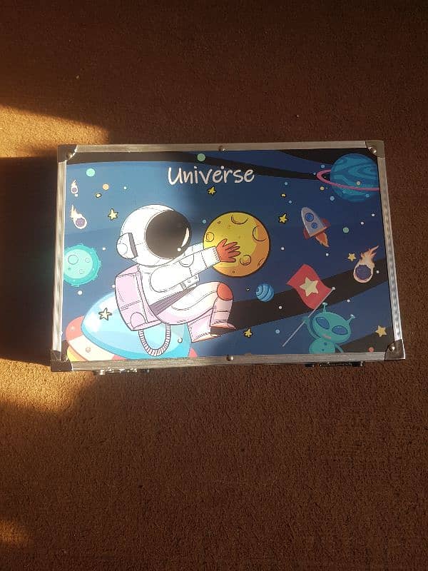 Universe expert painting kit in brand new condition no use 0