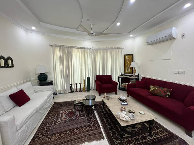 1 kanal house for sale in DHA Phase-4 ,Sector EE, 25