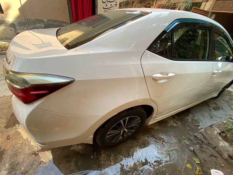 Toyota Corolla Altis 2017 6