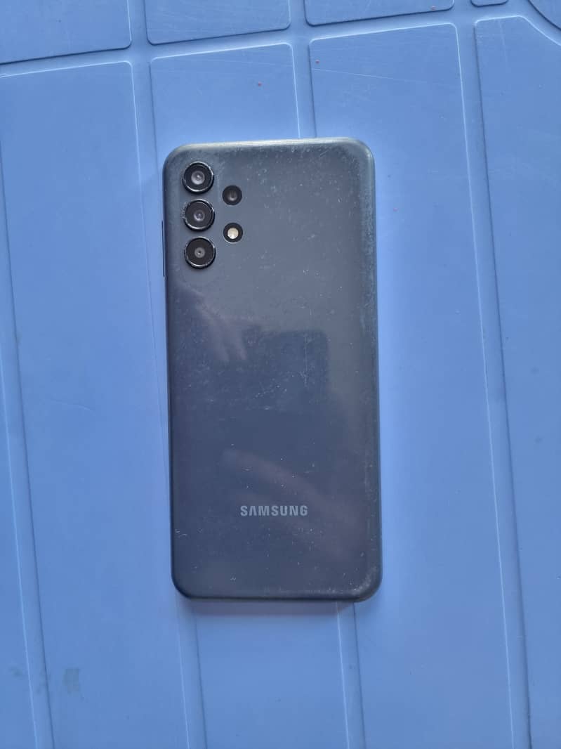 Samsung Mobile A13 1