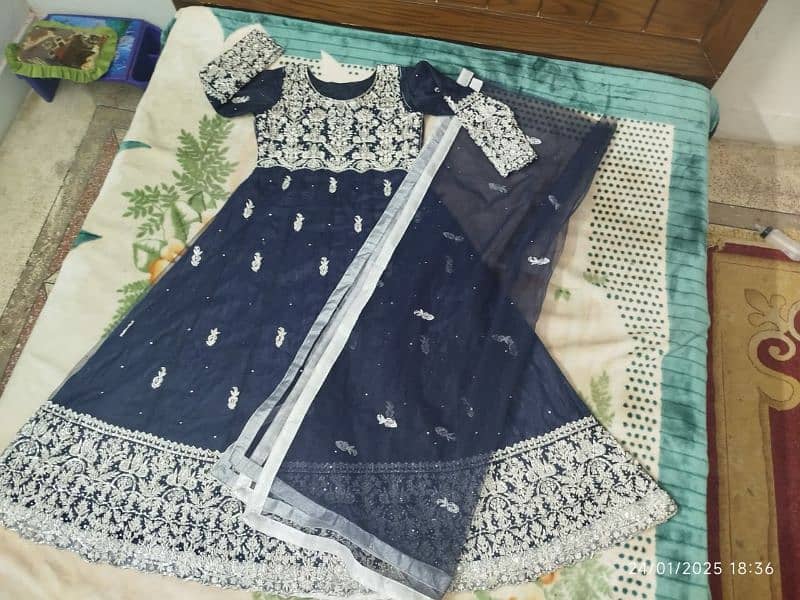 navy blue heavy maxi,along with dupatta 4