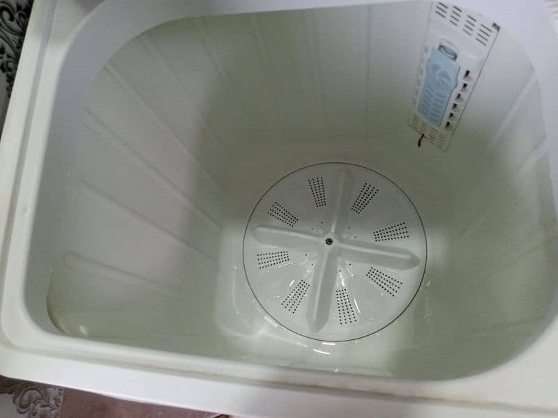 Dawlance Washing machine 4