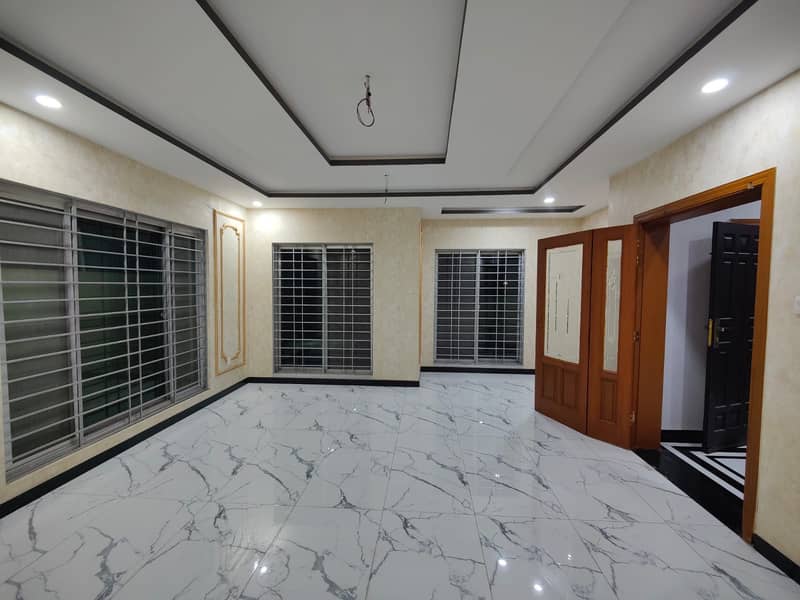 1 Kanal Luxury Beautiful House For Rent In Bahria Phase 4 10