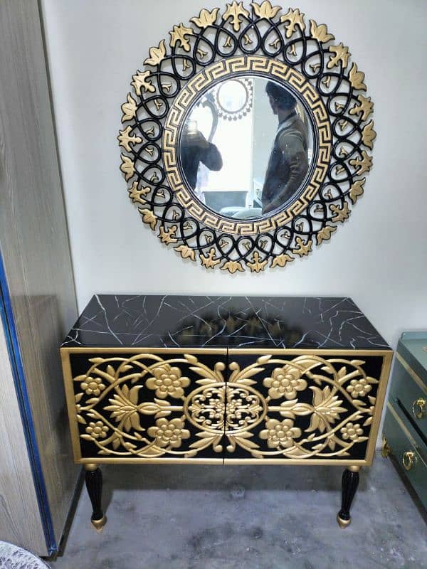 Table with Frame with mirror 0