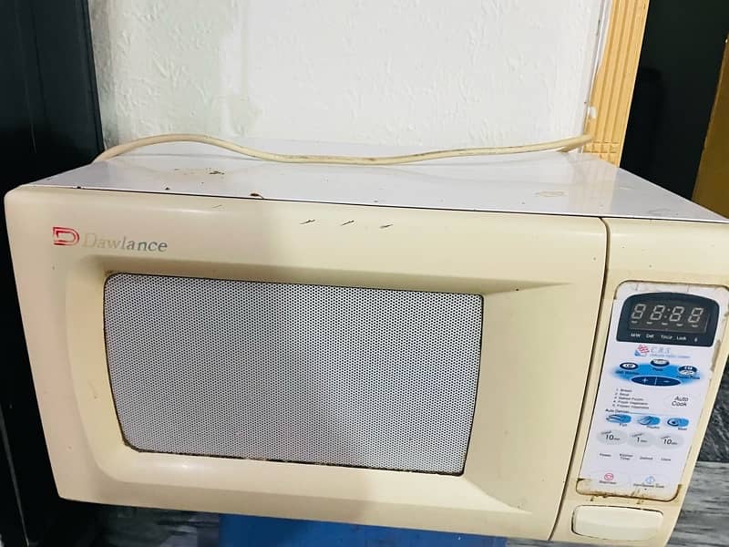 MICROWAVE OVEN IN VERY GOOD CONDITION 1