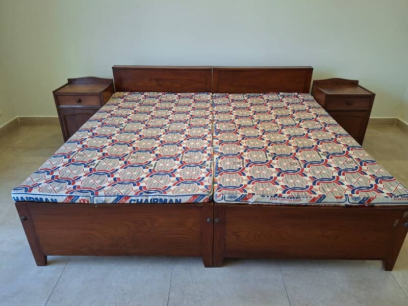 Solid Wood 2 Single Beds With Side Tables And With Matress 1