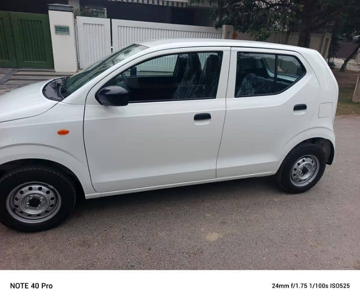 Suzuki Alto 2024 white 5