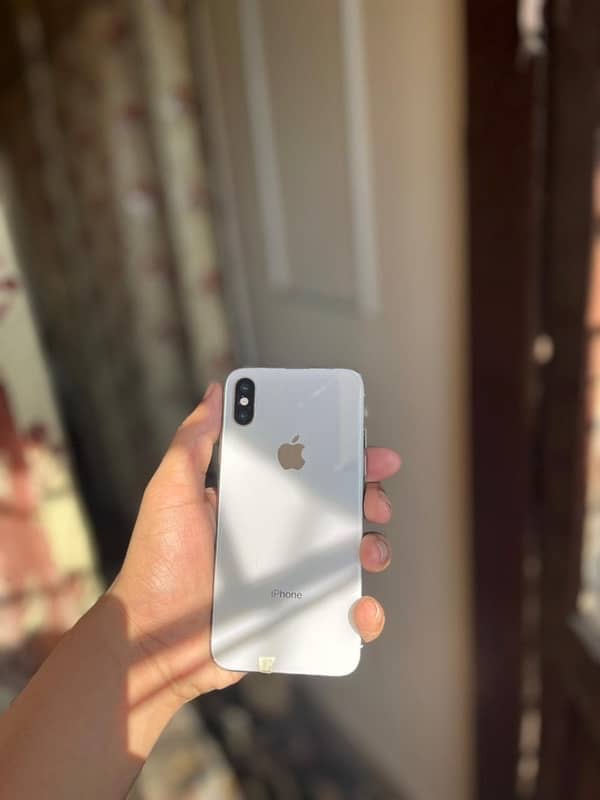 iPhone XS factory unlock hai best condition 0