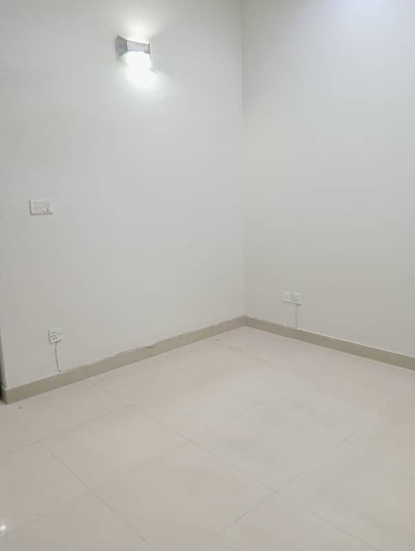 A beautiful 5 Marla house for rent in DHA, Phase 3, Block Z. 23