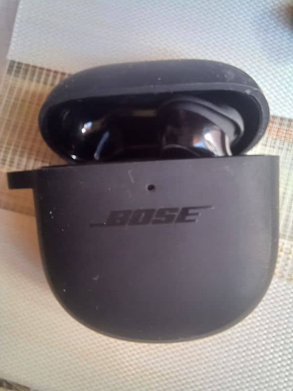 Bose- QuietComfort Ultra Wireless Bluetooth Earbuds 1