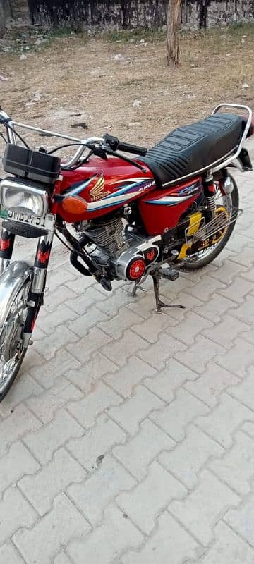 Honda 125cc 2015 model 0.3. 3.4. 5.0. 9.0. 6.7. 0 1